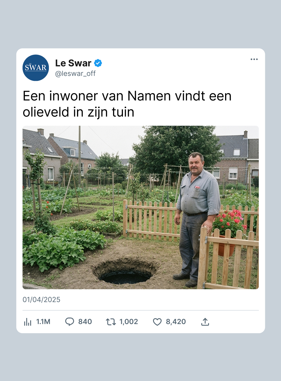 Man naast gat in zijn moestuin