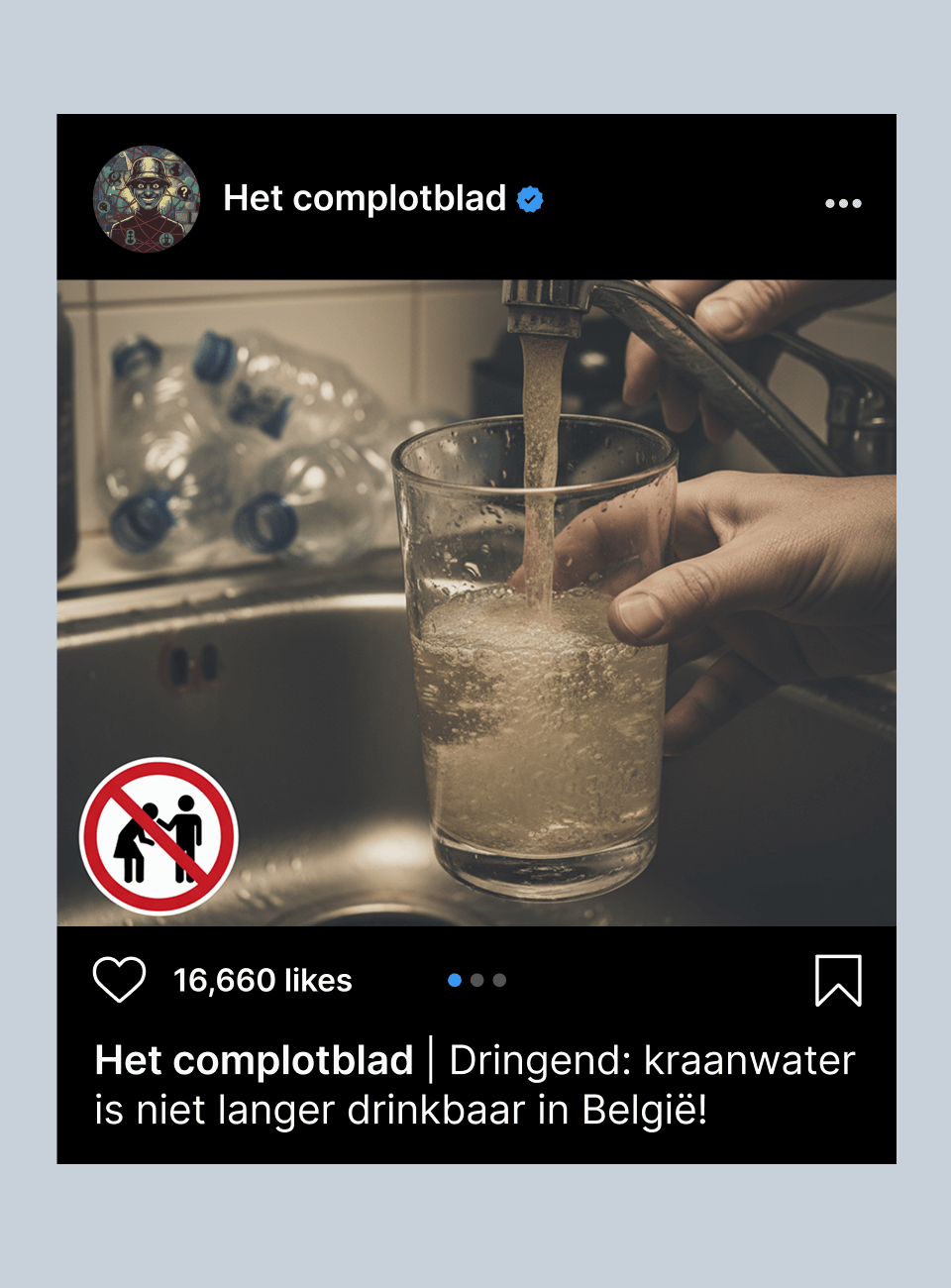 Persoon vult glas met vuil kraantjeswater